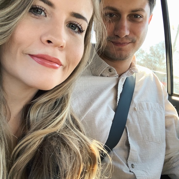 Meet your Posher, Isabelle ✨ - Picture 5 of 8